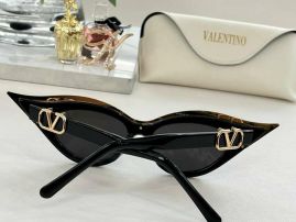 Picture of Valentino Sunglasses _SKUfw55708285fw